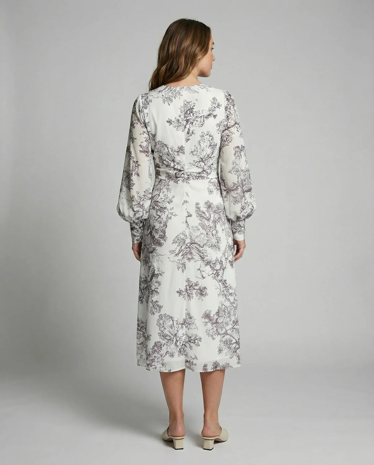 Amelia | Flowy V-neck Chiffon Dress with Drawstring Waist